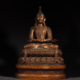 An Exquisite Gilt Bronze Statue of Amitayus