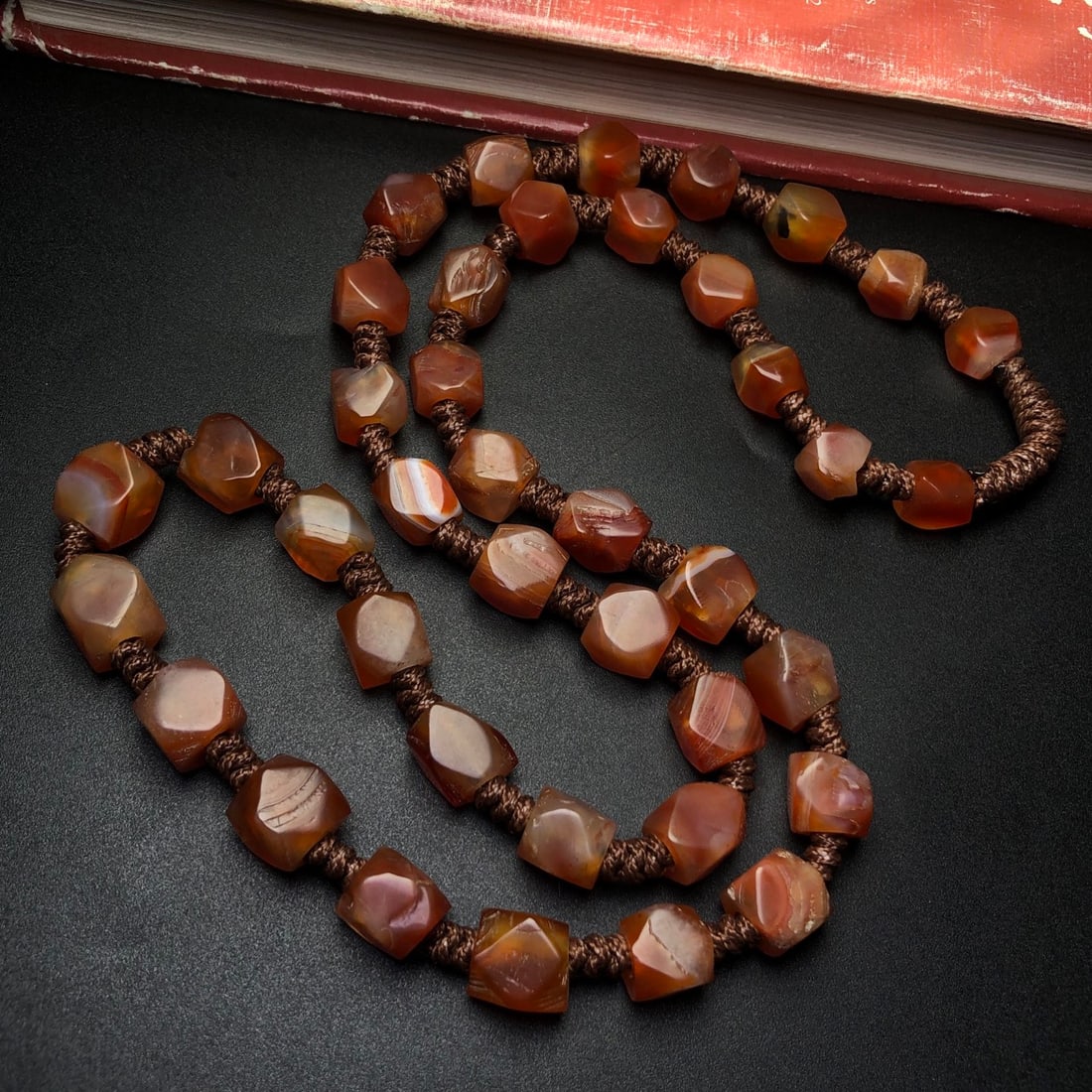 An Exquisite Agate Necklace: An Exquisite Agate Necklace,Size:10mm ????