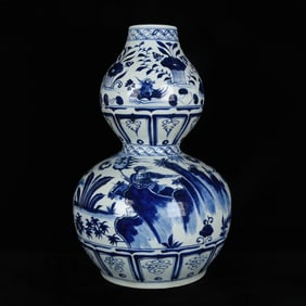 A Huge Blue and White Character and Story Pattern Gourd-Shaped Vase