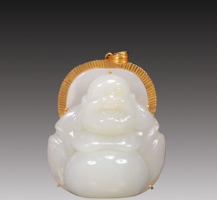 An Exquisite White Jade Gold-Mounted 'Maitreya' Pendant