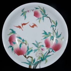 An Exquisite Famille-Rose Bats and Peach Pattern Plate