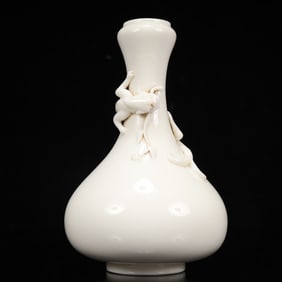 An Exquisite Blance-De-Chine Chi-Dragon Vase