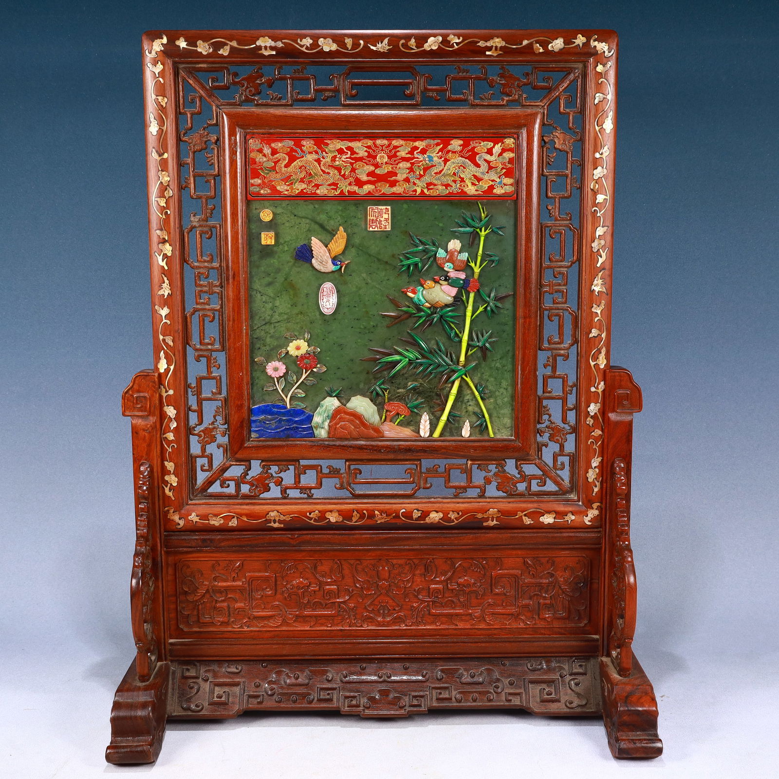 A Huge Huanghuali woodInlaid Jasper Flower and Bird Pattern Table Screen,Inlaid Gems: A Huge Huanghuali woodInlaid Jasper Flower and Bird Pattern Table Screen,Inlaid Gems,Qing Dynasty, China,Size:18.9inx9.4inx24.8in,Weight:5550g 黄花梨木镶碧玉&