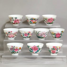 A Set of Fine Famille-Rose Flower Pattern Cups,With Poem