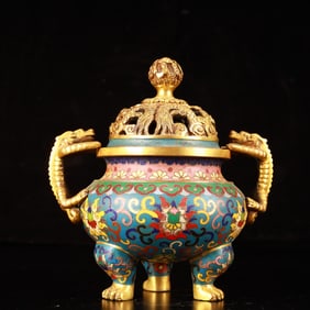 An Exquisite Cloisonne Lotus Pattern and Dragon Pattern Tripod Censer