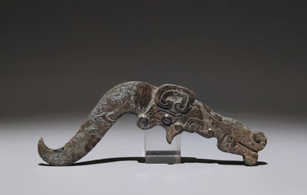 An Archaic Bronze Auspicious Beast Pattern Knife Ornament