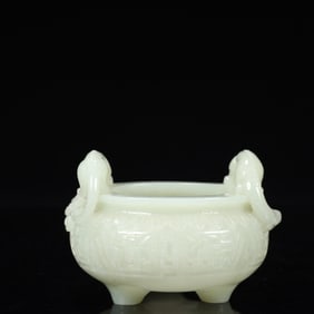 An Exquisite White Jade Dragon-Ears Tripod Censer