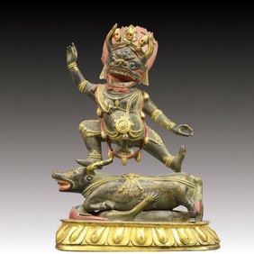 A Solemn Gilt Bronze Statue of Vajra