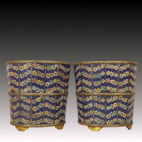 A Pair of Exquisite Cloisonne Flower Pattern Jars