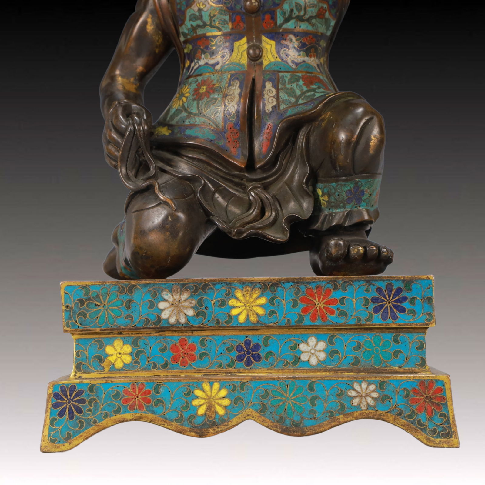 A Pair of Huge Cloisonne Lotus Pattern Figure Candlesticks - 15