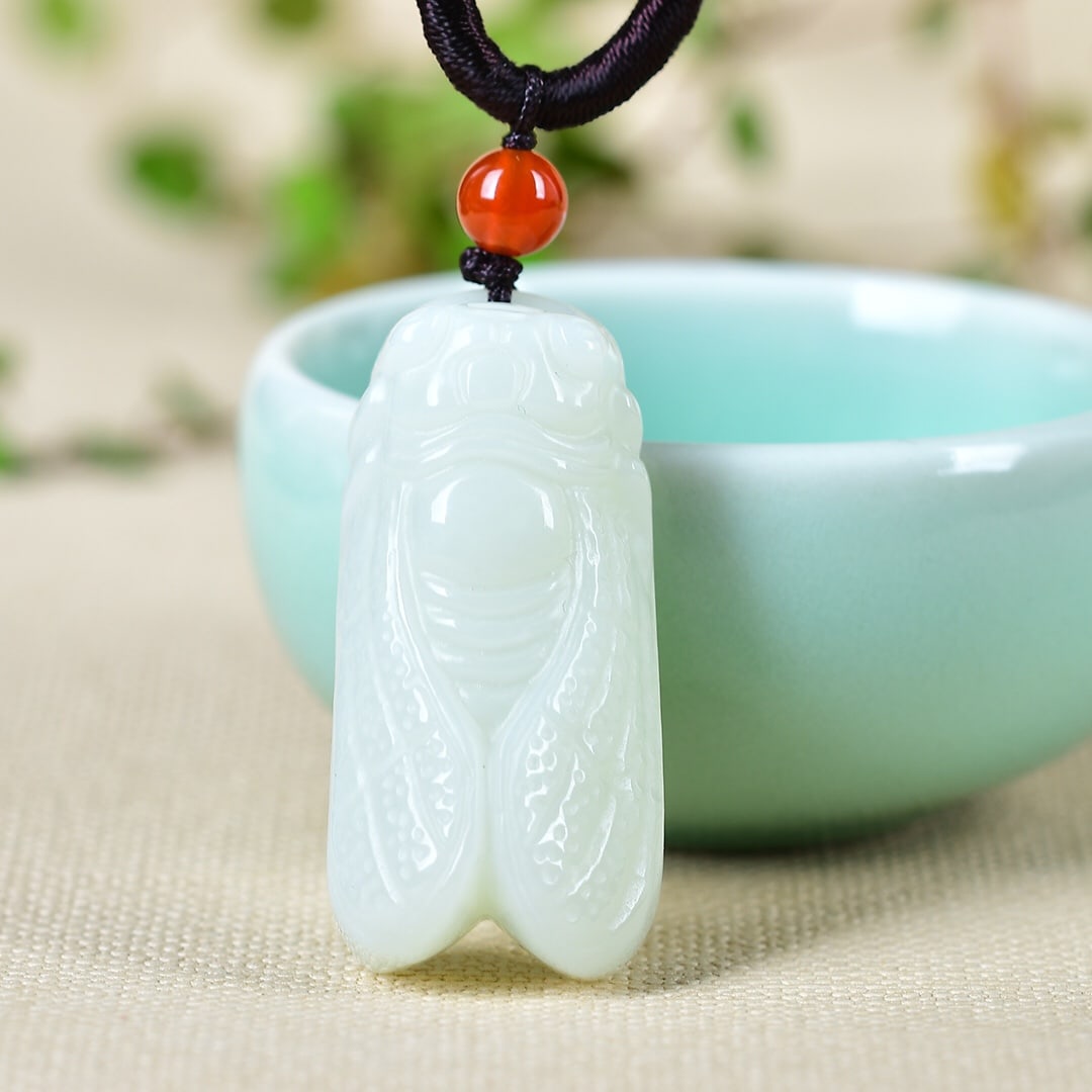 An Exquisite White Jade Cicada Pendant: An Exquisite White Jade Cicada Pendant,Size:19mmx41mm ???:???,??“??”?“?????” ??????