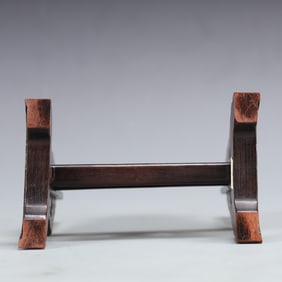 An Exquisite Famille-Rose Peacock Pattern Snuff Bottle