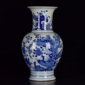A Rare Blue and White Flower and Bird Pattern Vase