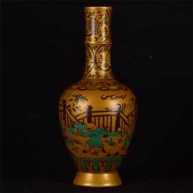 An Exquisite Gold Ground Wucai Figure and Story Pattern Vase