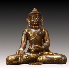 A Solemn Gilt Bronze Statue of Sakyamuni
