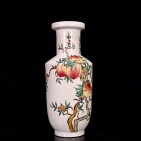 A Huge Famille-Rose Bats and Peach Pattern Vase