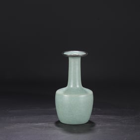 An Exquisite Ru yao Sky Blue Glazed Cover with Silver Vase,with an Imperial Poem by Emperor Qianlong