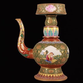 An Exquisite Enamel Painted Gold Character and Story Pattern Pot