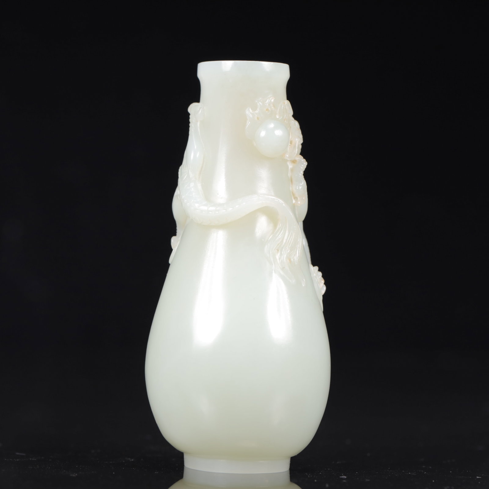 An Exquisite White Jade Dragon Pattern Snuff Bottle - 8