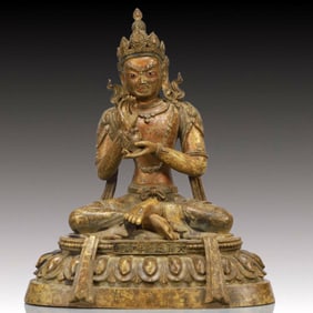 A Solemn Gilt Bronze Statue of Amitayus