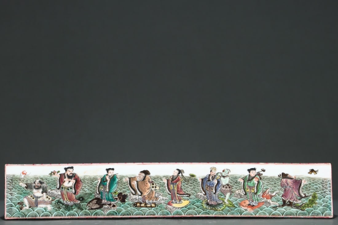 An Exquisite Famille-Rose Figure and Story Pattern Paper Weight (1 of 8)