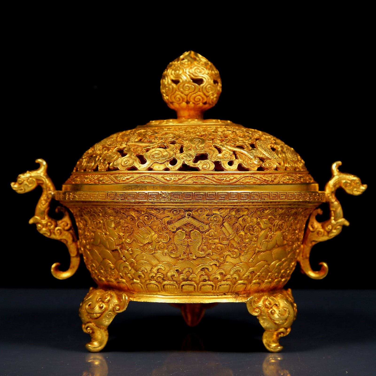 An Exquisite Gilt Bronze Dragon Pattern Double-Ears Censer (1 of 8)