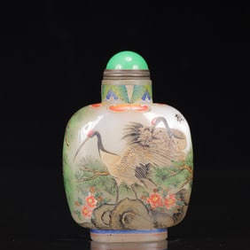 An Exquisite Glass Pine and Crane Pattern Snuff Bottle