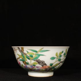An Exquisite Enamel Flower and Butterfly Pattern Bowl