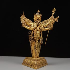 A Solemn Gilt Bronze Statue of Vajra