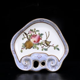 An Exquisite Famille-Rose Pomegranate Pattern Brush Washer