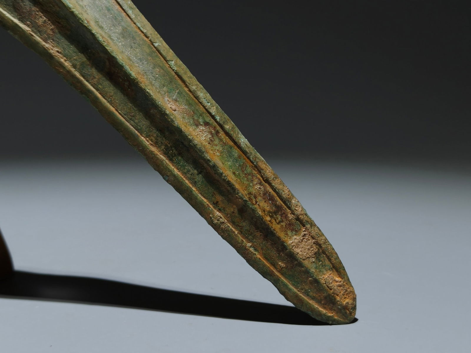 An Archaic Bronze Dragon Pattern Spear - 2