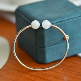 An Exquisite Sterling Silver Inlaid White Jade Bracelet
