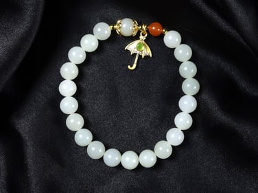 An Exquisite White Jade Bracelets