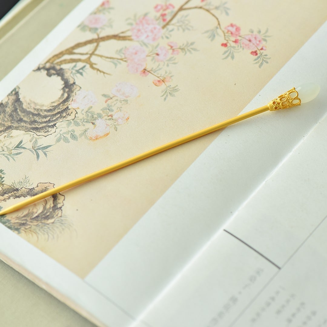 An Exquisite Sterling Silver-Gold Plated Inlaid White Jade Hairpin: An Exquisite Sterling Silver-Gold Plated Inlaid White Jade Hairpin,Size:0.3inx0.7in 纯银镀金镶白玉发簪