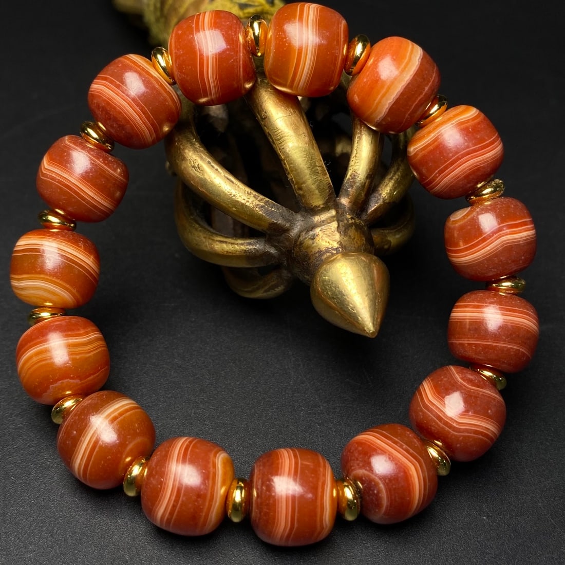 A Precious Agate Bracelets - 6