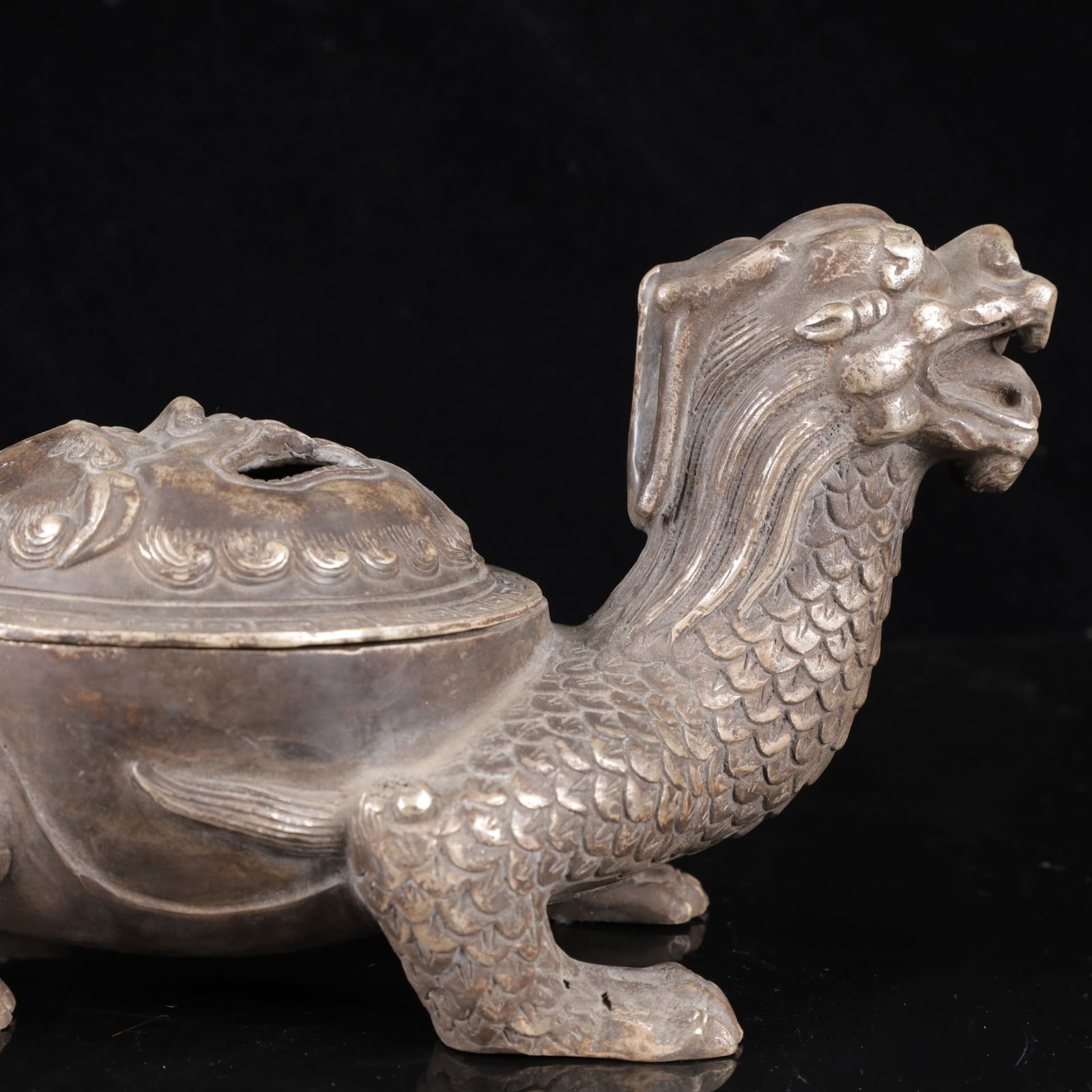 An Exquisite Silver Dragon Pattern Censer - 3