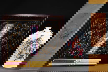 An Exquisite Famille-Rose Painted Gold Character and Story Pattern Vase