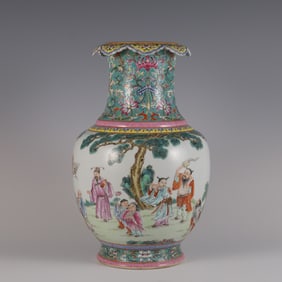 An Exquisite Famille-Rose Lotus Pattern Character and Story Pattern Vase