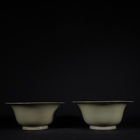 A Pair of Exquisite Yue yao Celadon Bowl