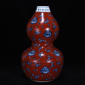An Exquisite Blue and White Iron-Red Lotus Pattern Gourd-Shaped Vase