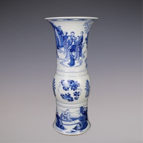 An Exquisite Blue and White Character and Story Pattern Vase