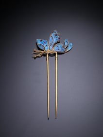An Exquisite Gilt Bronze Butterfly-Shaped Hairpin