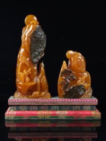 An Exquisite Tianhuang Stone Landscape and Figure Pattern Ornament