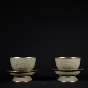 A Pair of Exquisite Yue yao Celadon Painted Gold Dragon Pattern Cup