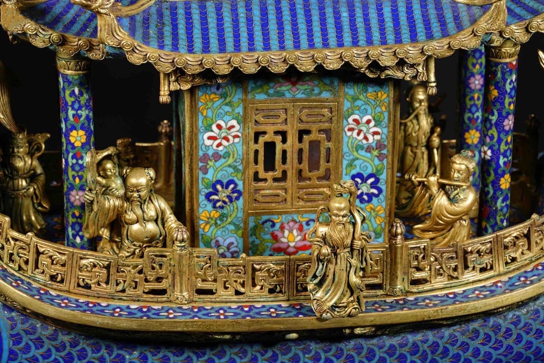 An Exquisite Cloisonne Lotus Pattern Figure Pattern Ornament - 5