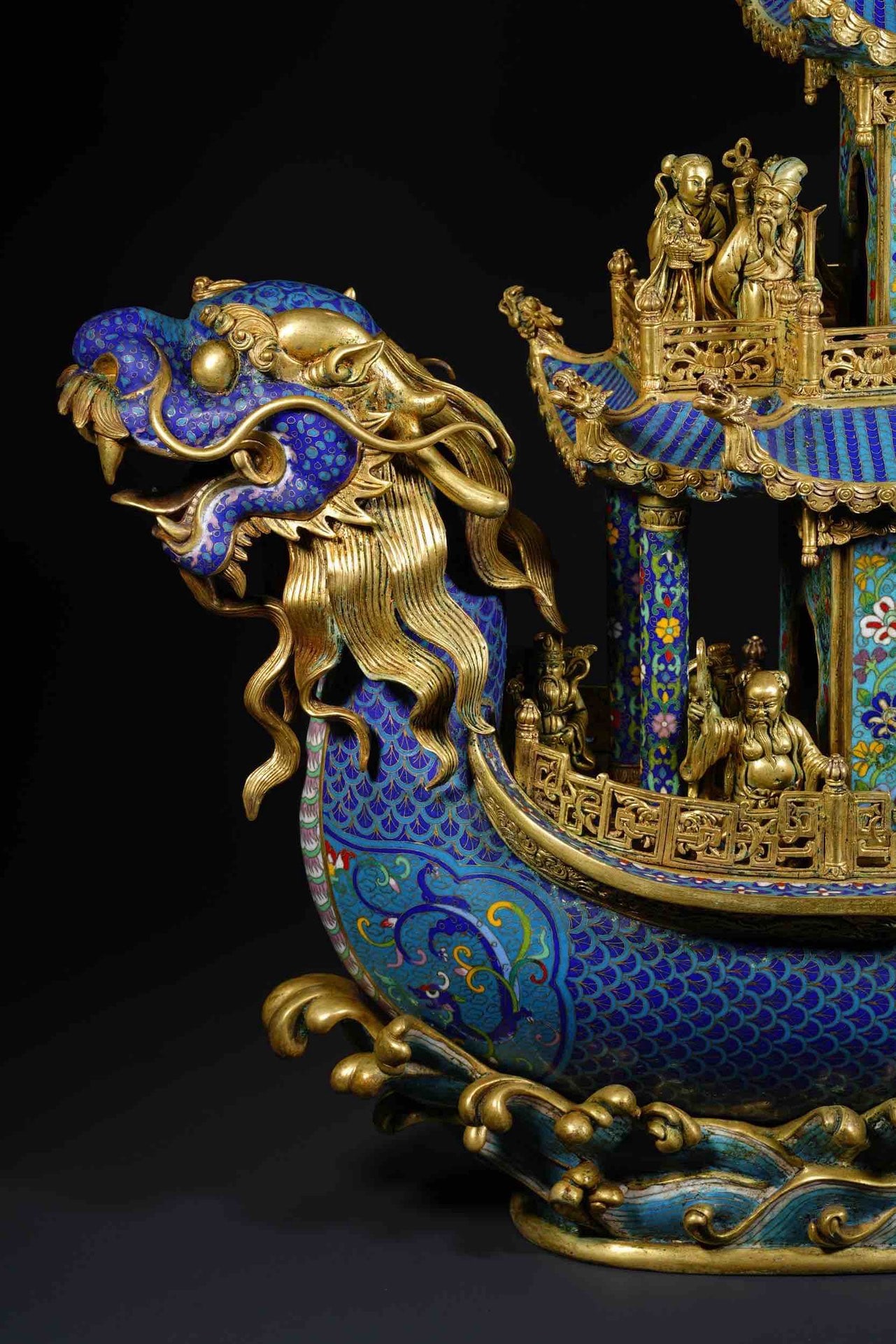 An Exquisite Cloisonne Lotus Pattern Figure Pattern Ornament - 6