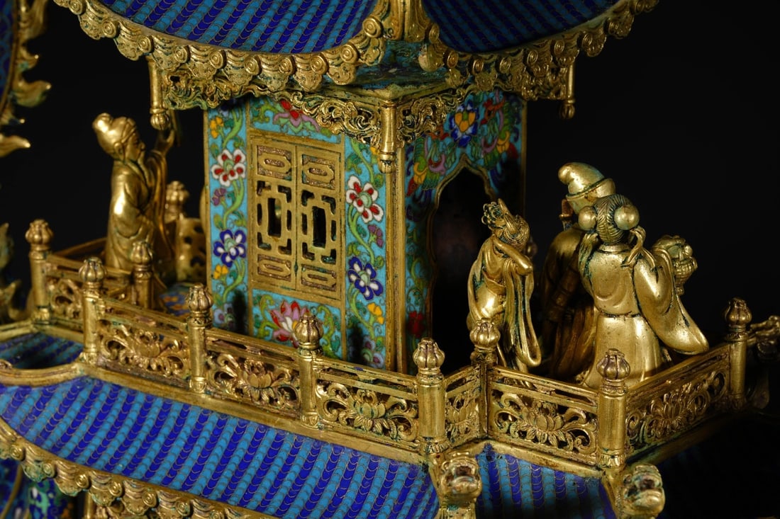 An Exquisite Cloisonne Lotus Pattern Figure Pattern Ornament - 7