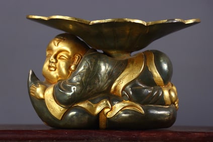 An Exquisite Gilt Bronze Dragon and Phoenix Pattern Figure-Shaped Ornament