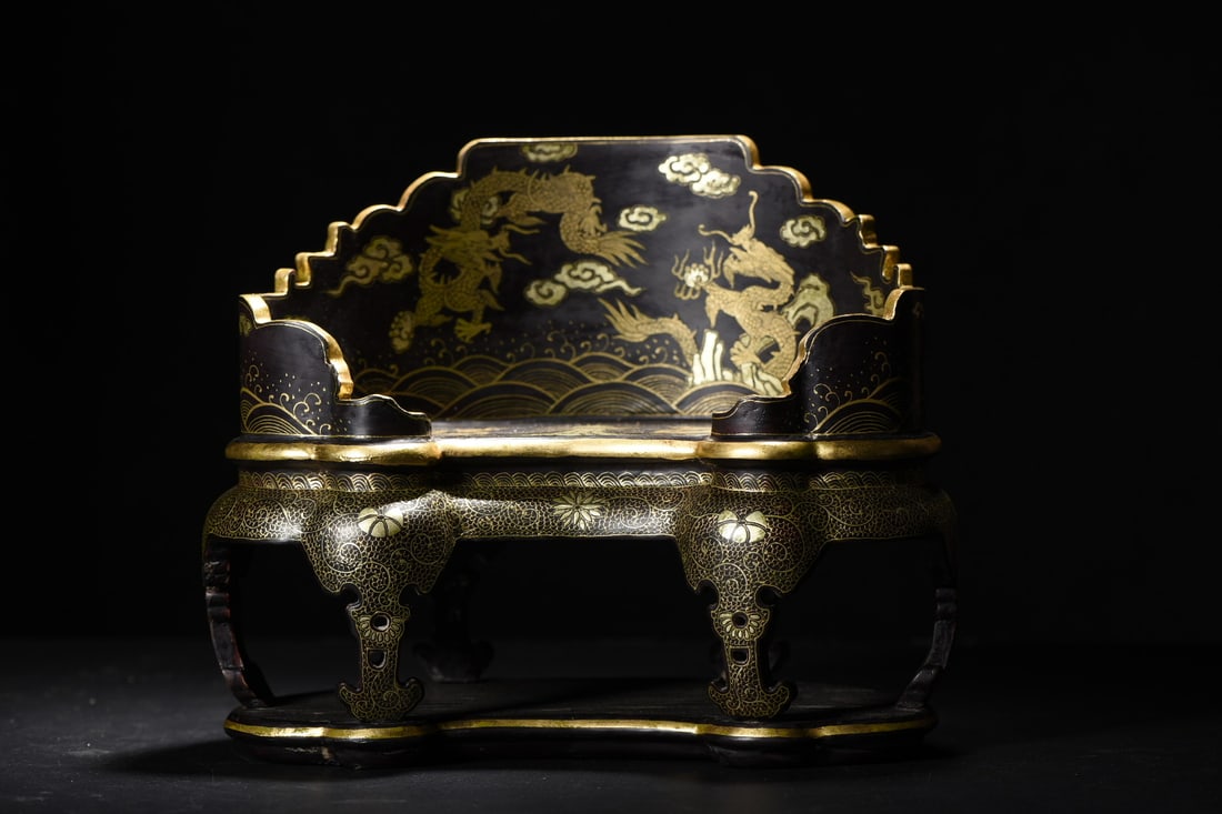 An Exquisite Black Lacquer Painted Gold Dragon Pattern Seawater Pattern Ornament: An Exquisite Black Lacquer Painted Gold Dragon Pattern Seawater Pattern Ornament Qing Dynasty, China Qianlong Six-character Mark Size:8.3inx11inx7.1in