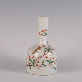 An Exquisite Famille-Rose Flower and Butterfly Pattern Vase